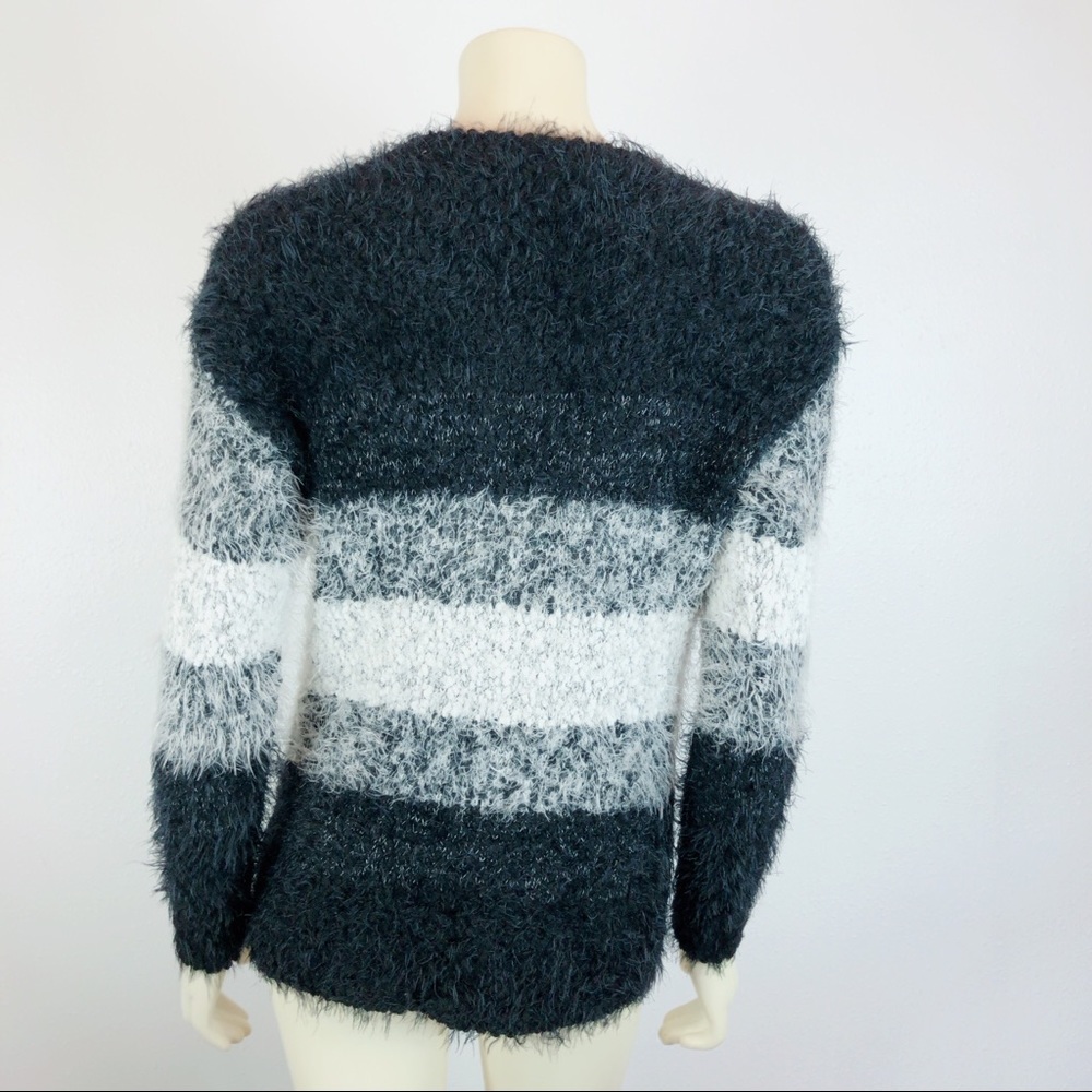 Two Vince Camuto Color Block Eyelash Sweater Xxs - image 3